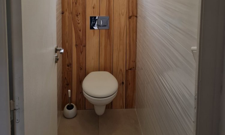 Installation de toilettes suspendues à Villefranche-sur-Saône - JLM RENOVATION
